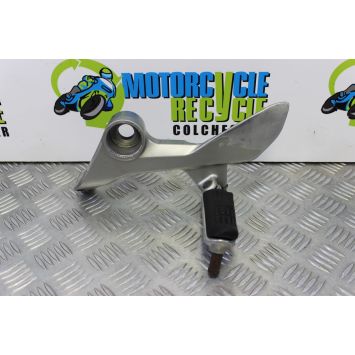 Honda VFR 800 Footrest Hanger Left Front 1998 to 2001 VFR800 VFR800F B050