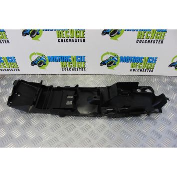 Suzuki GSXR 600 Panel Undertray Inner K6 K7 2006 2007 GSXR600 B203
