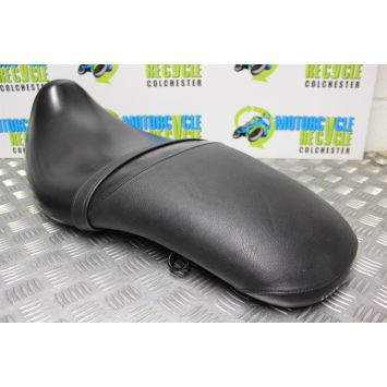 Triumph Adventurer 900 Seat with Ring Pull 1996 to 2001 B100