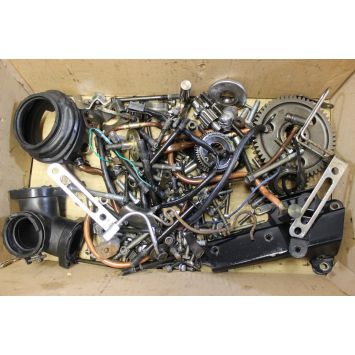 Kawasaki VN 1500 Vulcan Classic Fixings Various 1996 to 2001 B067
