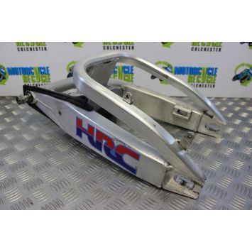 Honda CBR 900 RR Swingarm Rear Fireblade RRW 1998 1999 CBR900 B053