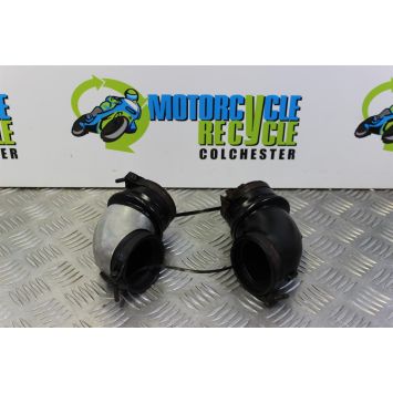 Yamaha XV 1100 Virago Airbox Rubbers 1990 to 1999 XV1100 3LP B059