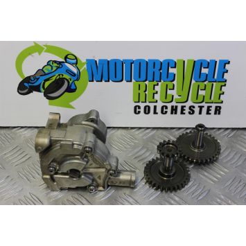 Triumph Thunderbird Sport 900 Oil Pump 1997 to 2004 B101