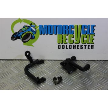 Triumph Speed Triple 1050 Radiator Brackets Mounts 2005 to 2007 B056
