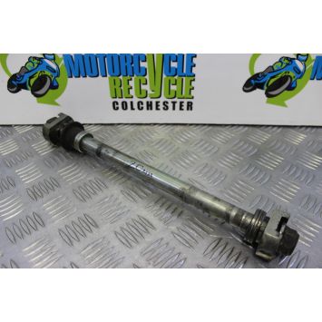 Triumph Thunderbird Sport 900 Wheel Spindle Rear 1997 to 2004 B101
