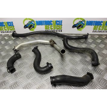 Triumph Adventurer 900 Coolant Hoses Pipes 1996 to 2001 B100