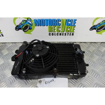 Aprilia RSV 1000 Mille Radiator Right with Fan 2001 2002 RSV1000 B047