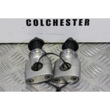Suzuki GSF 1200 Bandit Handlebar Clamps 1997 to 2000 Mk1 GSF1200 B058