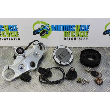 Triumph Speed Triple 955 Lock Set Key Top Yoke 2002 to 2004 955i B054
