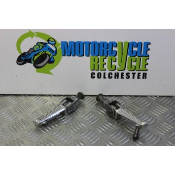Yamaha R6 Footrests Front Riders 5EB YZF-R6 1999 to 2002 B069