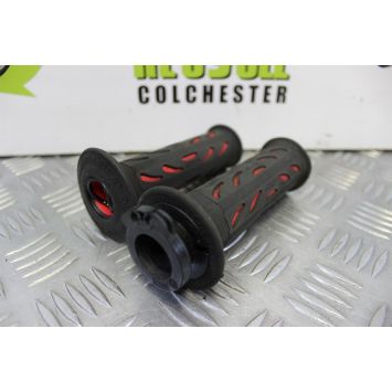 Aprilia RSV 1000 Mille Handlebar Grips 2001 2002 RSV1000 B047
