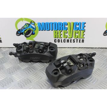 Honda VFR 1200 F Brake Calipers Front 2010 2011 VFR1200 VFR1200F B200