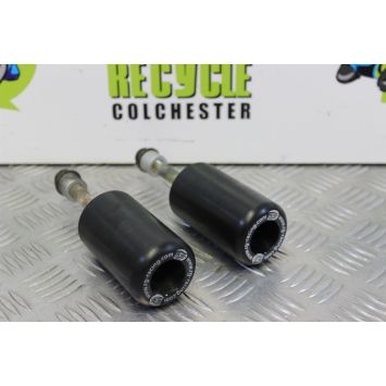 Triumph Speed Triple 1050 R&G Crash Sliders 2005 to 2007 B056