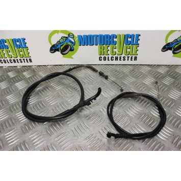 Triumph Adventurer 900 Throttle Cable and Choke Genuine 1996 to 2001 B100