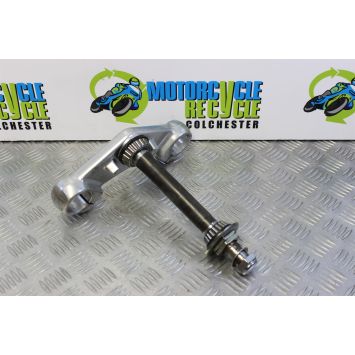 Triumph Adventurer 900 Yoke Bottom Clamp 1996 to 2001 B100