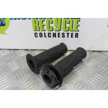 Yamaha XJR 1300 Handlebar Grips 1999 to 2003 XJR1300 B048