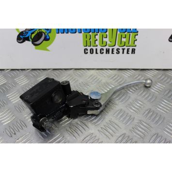 Triumph Legend TT Clutch Master Cylinder with Lever 1998 to 2001 900 B052