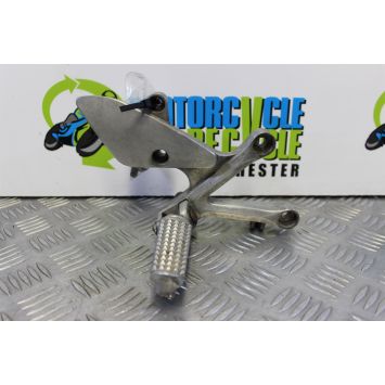 Honda VFR 750 F Footrest Hanger Front Right 1994 to 1997 VFR750 VFR750F B105