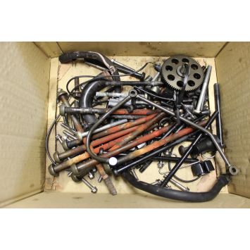 Triumph Thunderbird Sport 900 Fixings Engine 1997 to 2004 B101