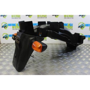 Suzuki GSX 600 F Panel Undertray Rear Indicators GSXF 2001 to 2006 GSX600F B071