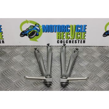 Yamaha R1 5VY Footrest Hangers Rear Pillion YZF-R1 2004 to 2006 YZF 1000 B097