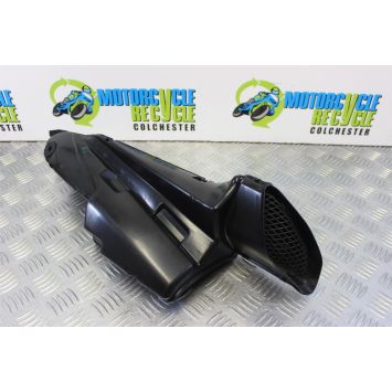 Suzuki GSXR 600 Air Intake Duct Right K6 K7 2006 2007 GSXR600 B203