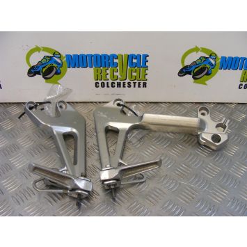 Honda VFR 800 Footrest Hangers Rear Pillion 1998 to 2001 VFR800 VFR800F B077