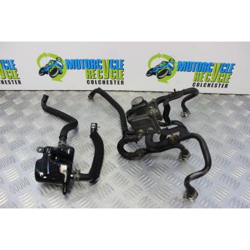 Yamaha XJR 1300 Emissions Pipes and Sensors 2007 to 2010 XJR1300 B195