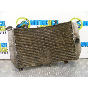 Suzuki GSXR 750 Radiator with Filler Cap 2000 to 2003 K1 K2 K3 GSXR750 B075