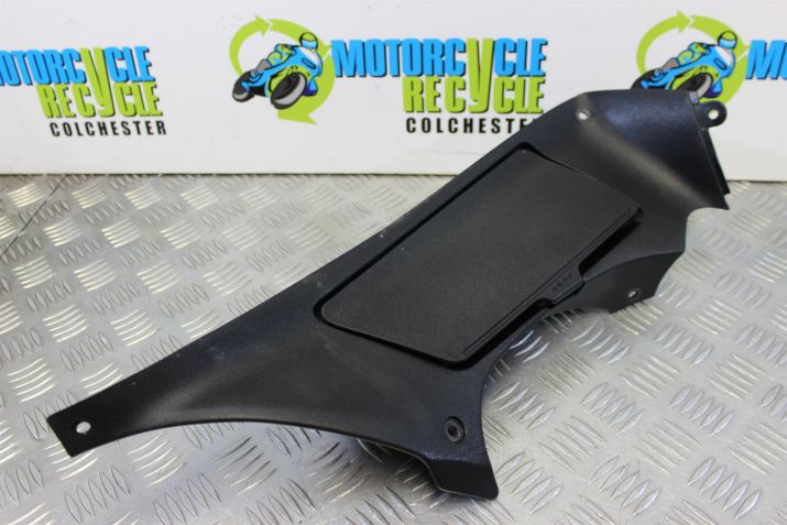 Suzuki RF 900 Panel Left Tank Infill RF900R RF900 1994 to 1999 B060