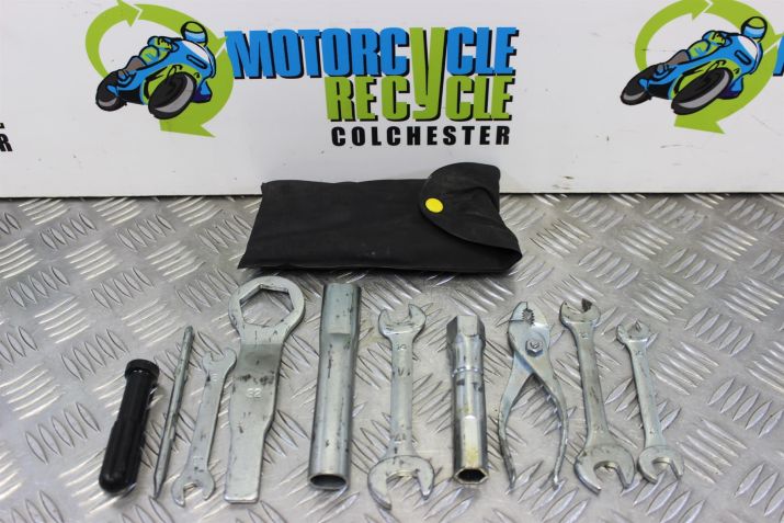 Yamaha XJR 1300 Tool Kit with Bag 1999 to 2003 XJR1300 B048