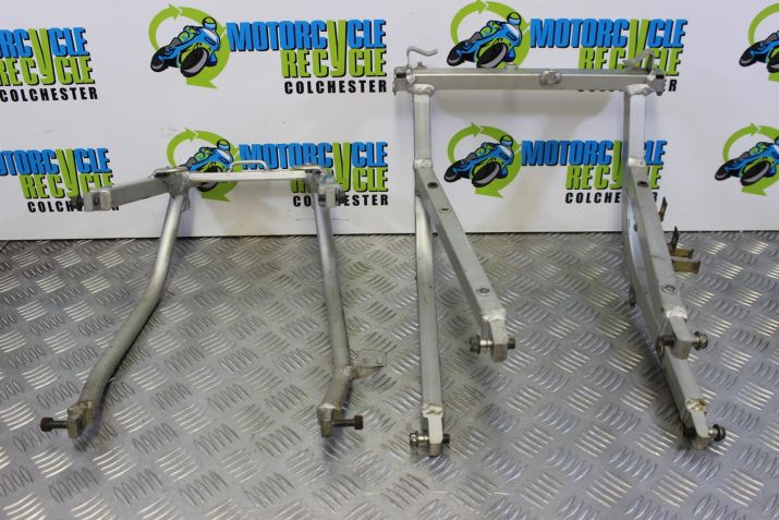 Suzuki GSXR 600 SRAD Subframe Front and Rear Pillion 1997 to 2000 GSXR600 B064