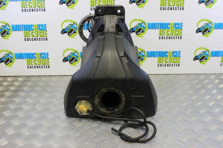 BMW K 1200 S Fuel Tank Petrol Plastic K1200S 2004 to 2008 B061