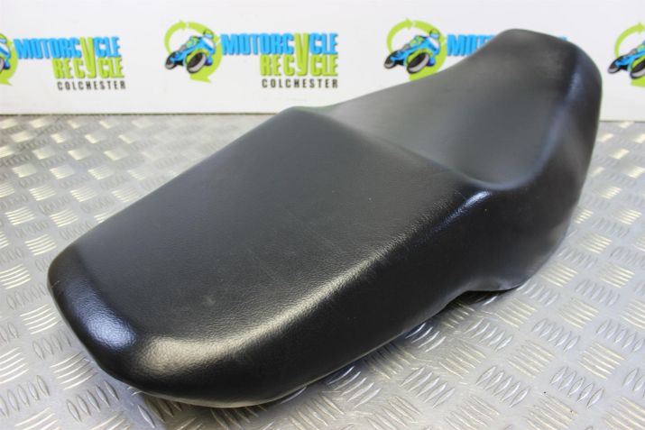 Suzuki RF 900 Seat Genuine RF900R RF900 1994 to 1999 B060