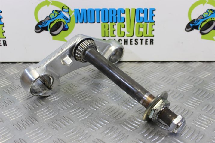 Triumph Legend TT Bottom Yoke 1998 to 2001 900 B052