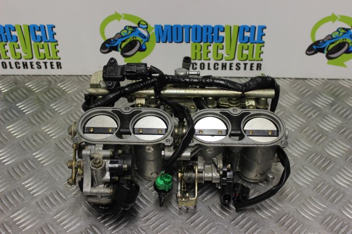 Yamaha R1 5VY Throttle Bodies Complete YZF-R1 2004 to 2006 YZF 1000 B097