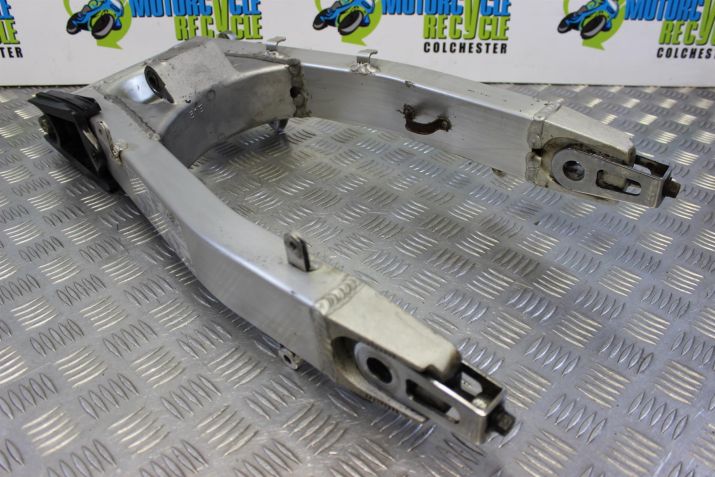 Suzuki RF 900 Swingarm Rear with Chain Slider RF900R RF900 1994 to 1999 B060