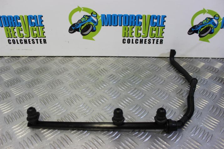 BMW K 1200 S Fuel Pipe Hose Line Rail K1200S 2004 to 2008 B061