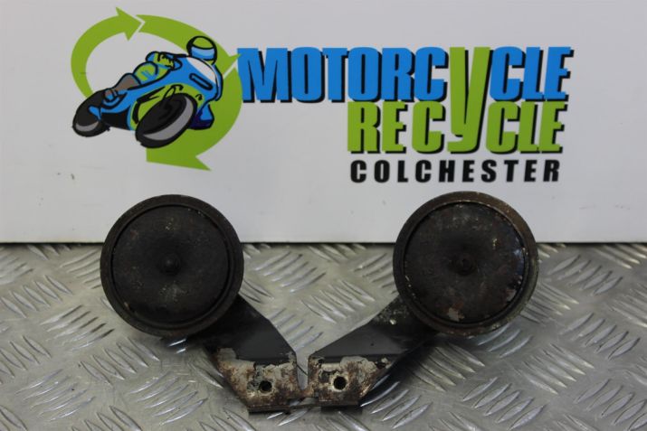 Kawasaki VN 1500 Vulcan Classic Horns Pair of Hooters 1996 to 2001 B067