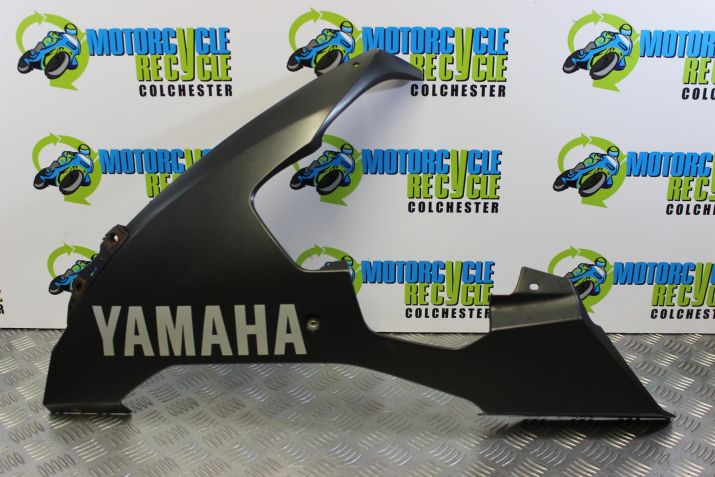 Yamaha R1 5VY Panel Left Fairing Lower YZF-R1 2004 to 2006 YZF 1000 B097