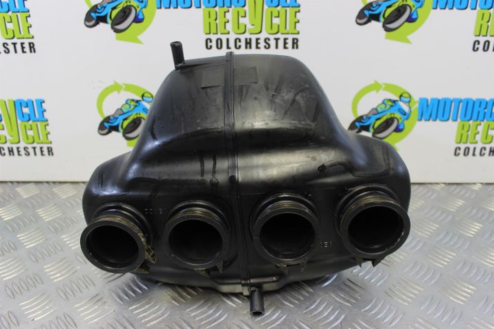 Suzuki GSX 600 F Airbox Air Filter Housing GSXF 2001 to 2006 GSX600F B071