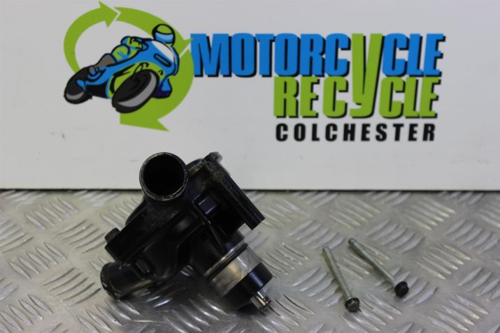 Triumph Speed Triple 1050 Water Pump with Housing 2005 to 2007 B056