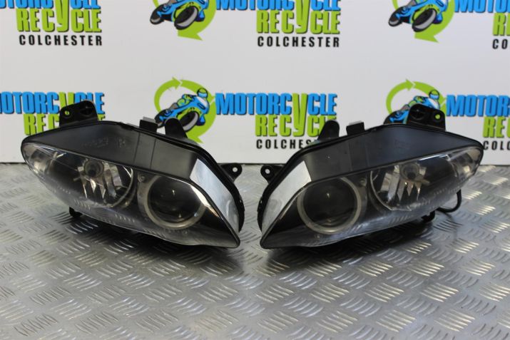 Yamaha R1 5VY Headlights UK Genuine YZF-R1 2004 to 2006 YZF 1000 B097