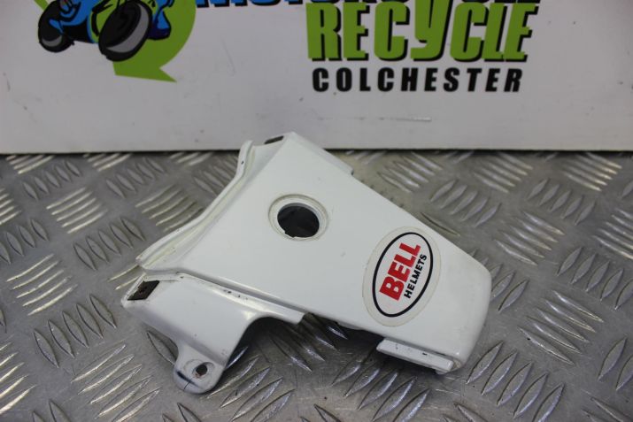 Honda CBR 900 RR Panel Rear Centre Tail Fireblade RRW 1998 1999 CBR900 B053