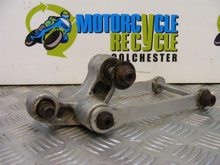 Suzuki GSXR 750 Shock Linkage Rear 2000 to 2003 K1 K2 K3 GSXR750 B075