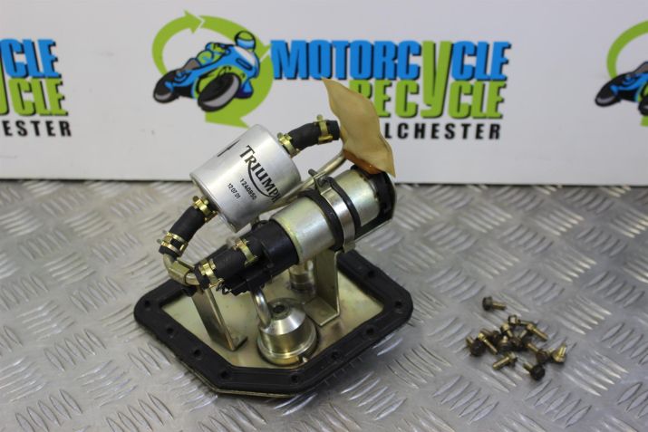Triumph Speed Triple 955 Fuel Pump Petrol 2002 to 2004 955i B054