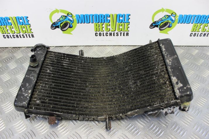 Suzuki GSXR 600 SRAD Radiator with Cap 1997 to 2000 GSXR600 GSX-R B064