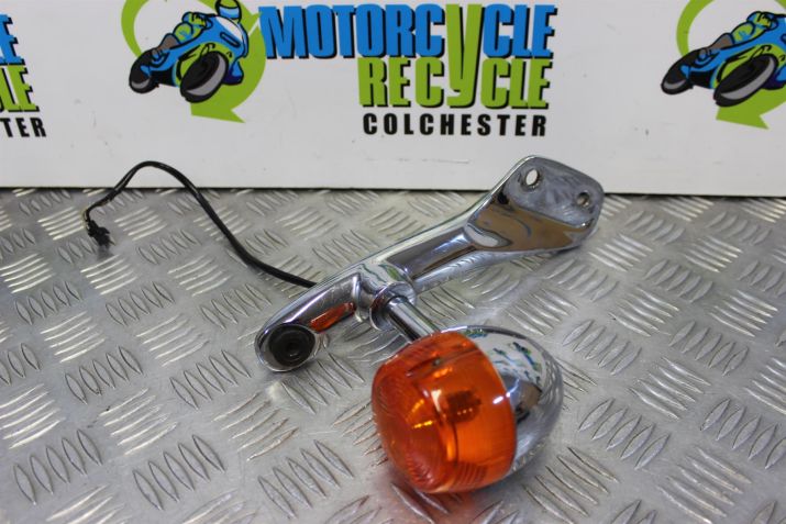 Triumph Legend TT Indicator Right Rear 1998 to 2001 900 B052