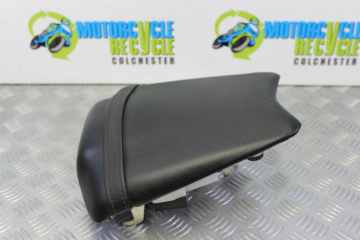 Yamaha FZ8 Fazer Seat Rear Pillion 2010 to 2015 FZ8S FZ8N B051