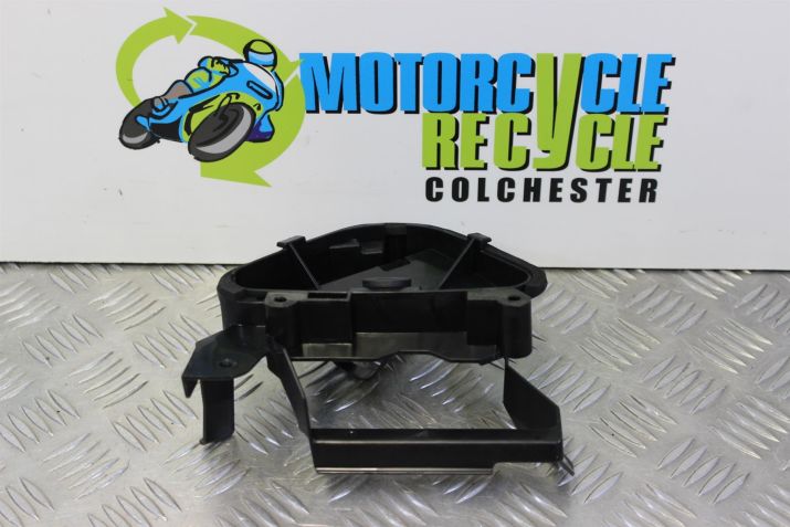 Yamaha FZ8 Fazer Panel Infill Mount 2010 to 2015 FZ8S FZ8N B051
